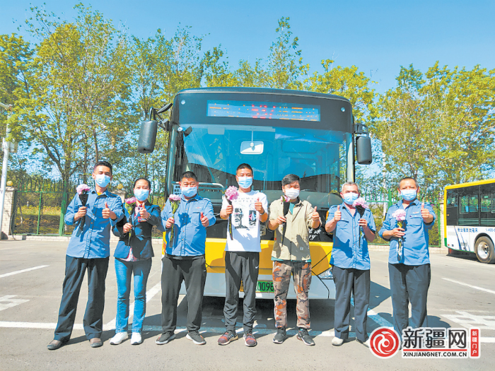 【新时代文明实践】关爱公交司机 节日送上大礼包